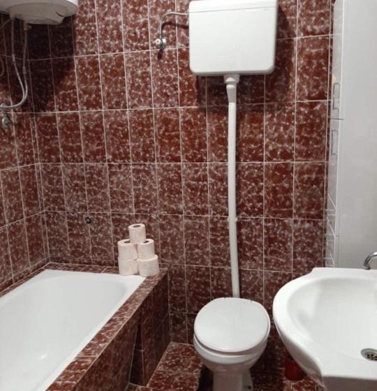 اتاق لوکس, Guest House Ivan