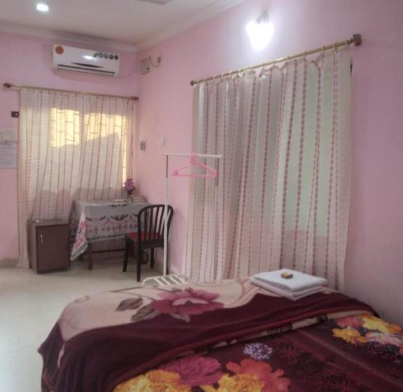 اتاق لوکس خانوادگی, Madrid Home 2 Min Walk To Beach