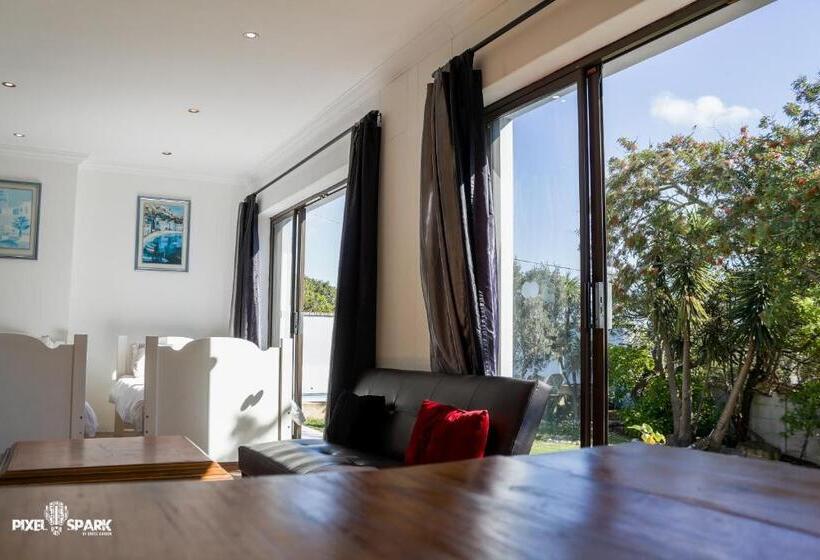 سوییت دوبلکس, Tyday Accommodation