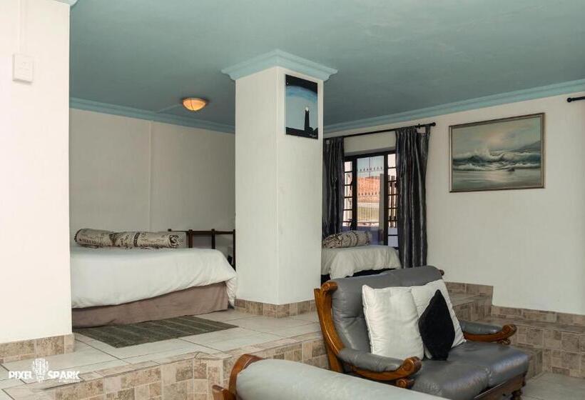 اتاق خانوادگی, Tyday Accommodation