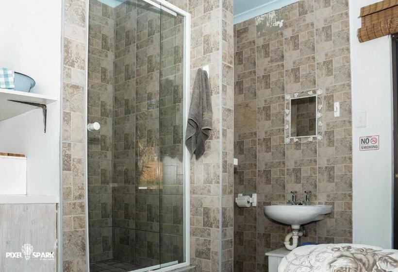 اتاق لوکس یک تخته, Tyday Accommodation