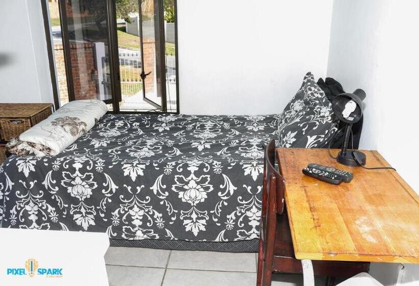 اتاق لوکس یک تخته, Tyday Accommodation