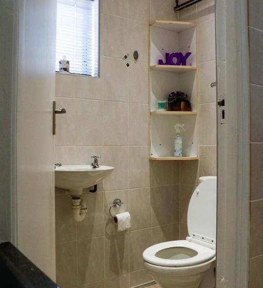 اتاق لوکس, Tyday Accommodation