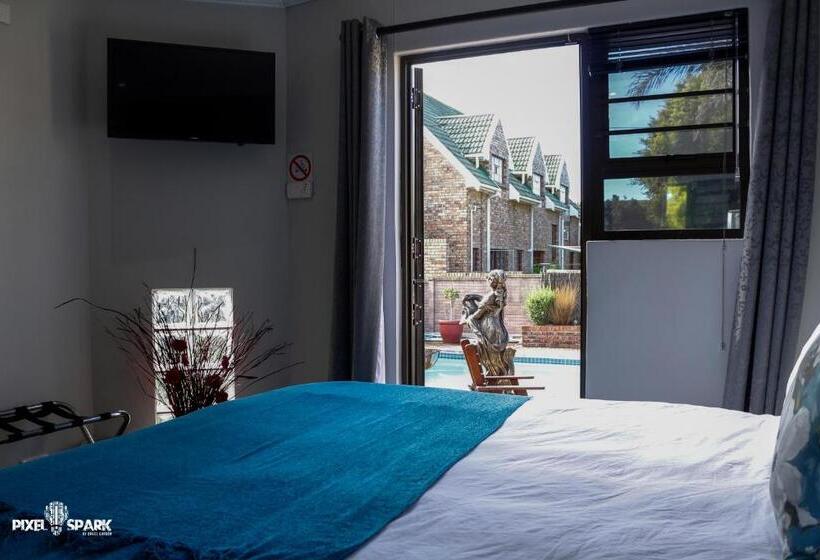 اتاق لوکس, Tyday Accommodation