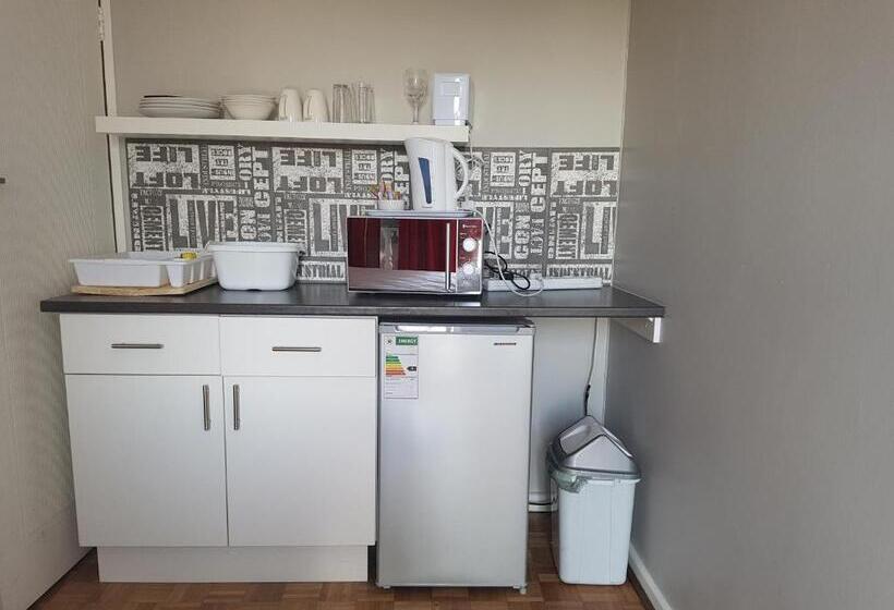 اتاق استاندارد با بالکن, Tyday Accommodation