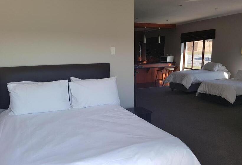 اتاق لوکس چهار تخته, Tyday Accommodation