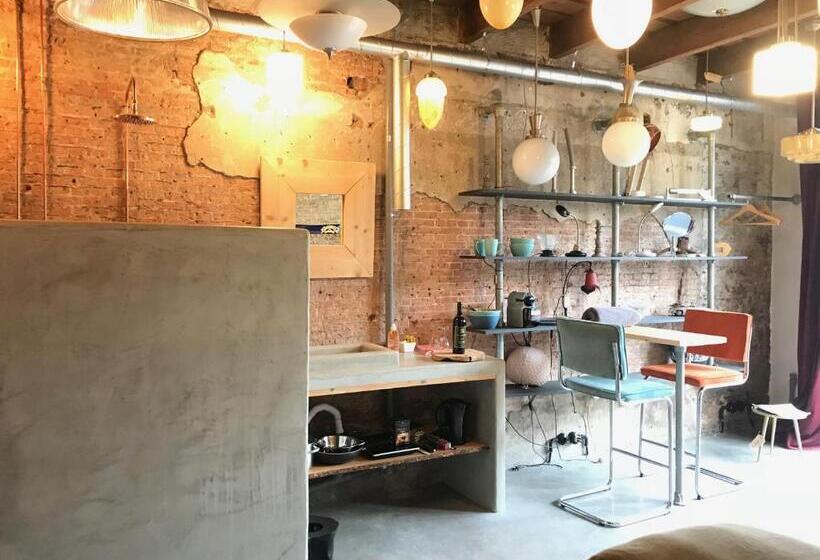 스탠다드 스튜디오, Vintage Rooms Lange Haven
