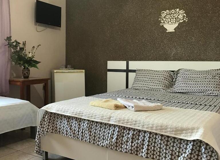 Трехместный Номер Deluxe, Pousada Castelinho