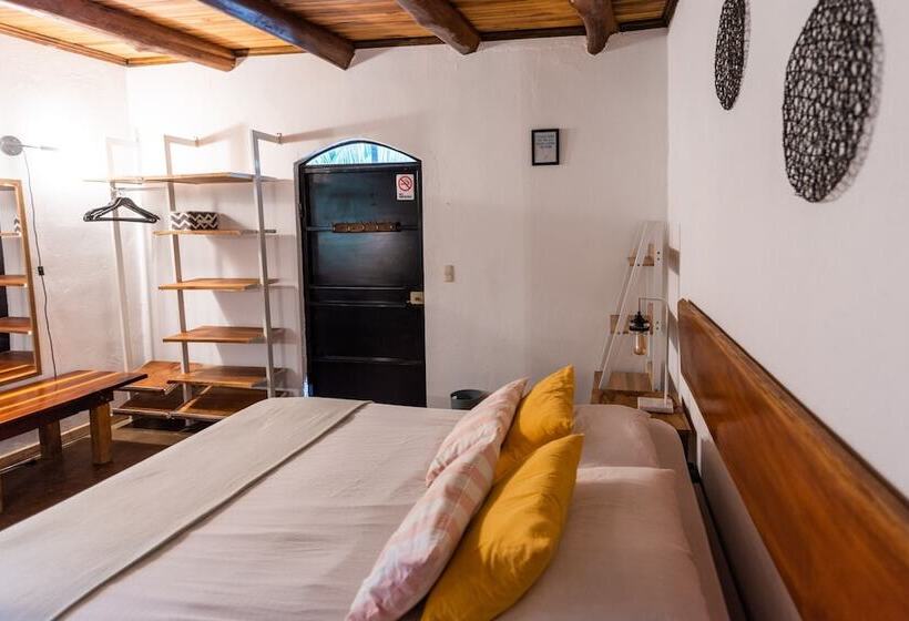اتاق استاندارد, Believe Surf & Yoga Lodge Santa Teresa