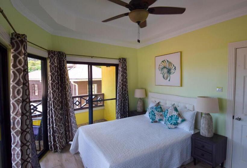 Deluxe Suite Sea View, Sea Piton View Apartment  Location, Convenience, Modern Living