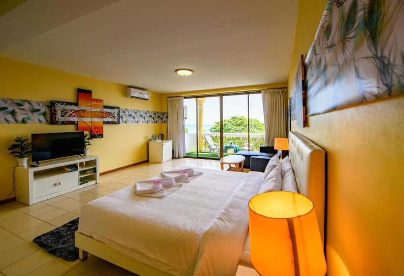 اتاق لوکس با تخت دو نفره بزرگ, Happy Vikings  Beachfront