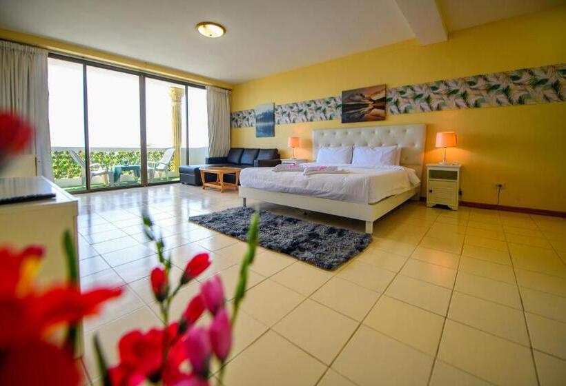 اتاق لوکس با تخت دو نفره بزرگ, Happy Vikings  Beachfront