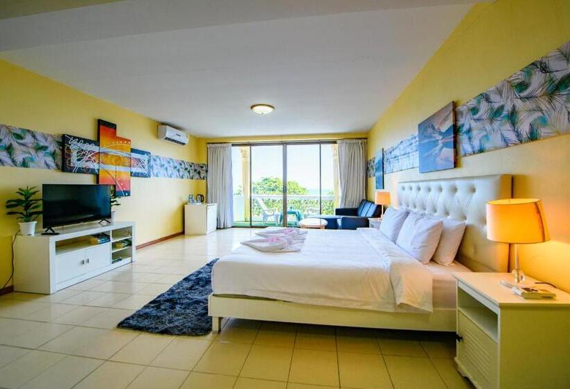 اتاق لوکس با تخت دو نفره بزرگ, Happy Vikings  Beachfront