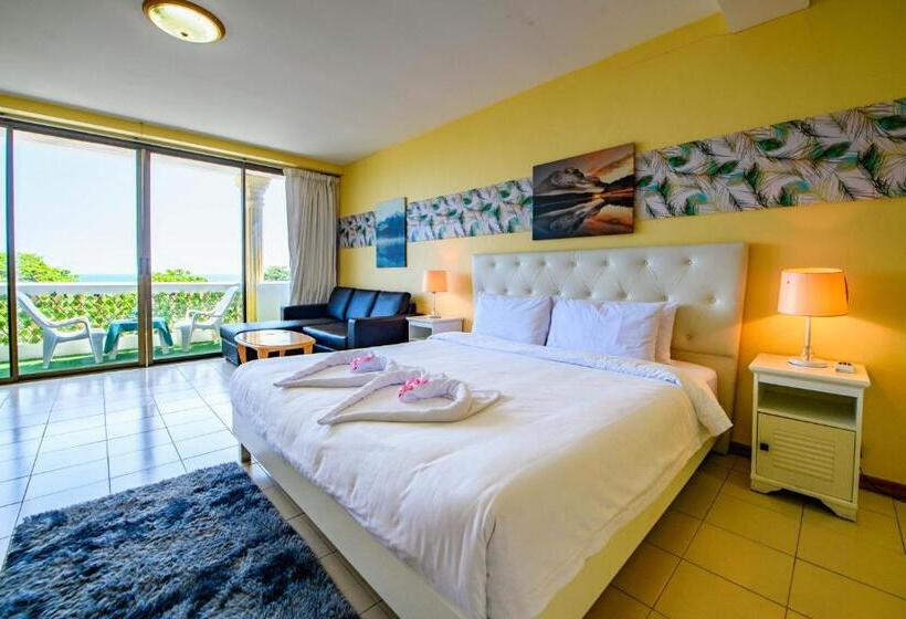اتاق لوکس با تخت دو نفره بزرگ, Happy Vikings  Beachfront