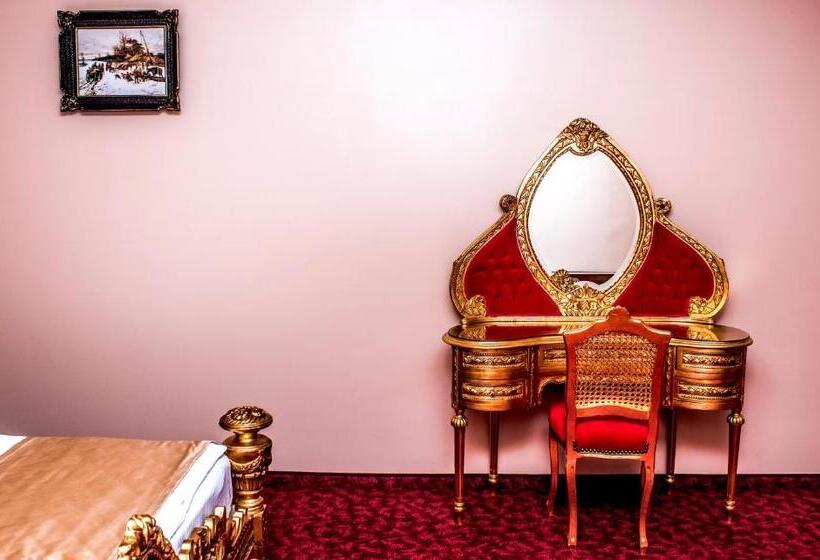 Family Suite, Casa Antic