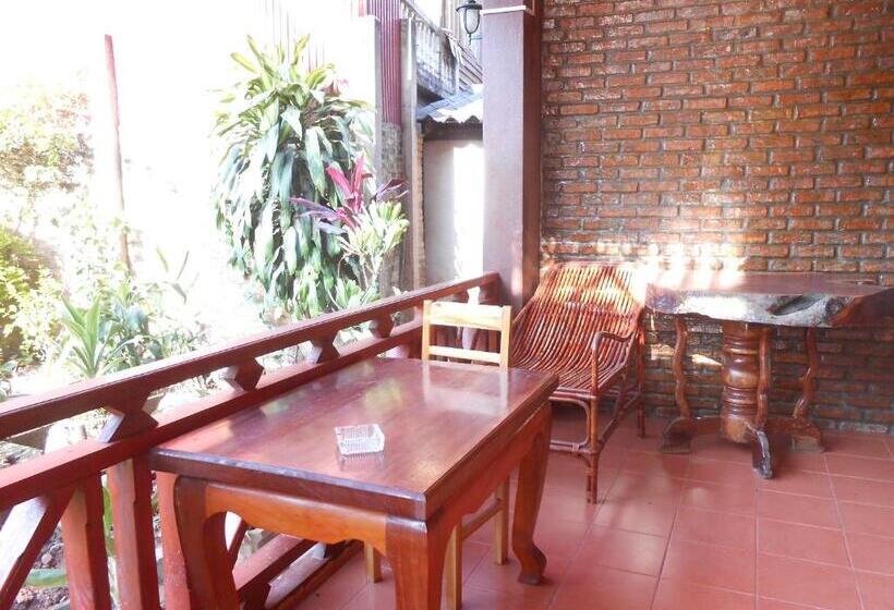 스탠다드 발코니 룸, Zuela Guesthouse