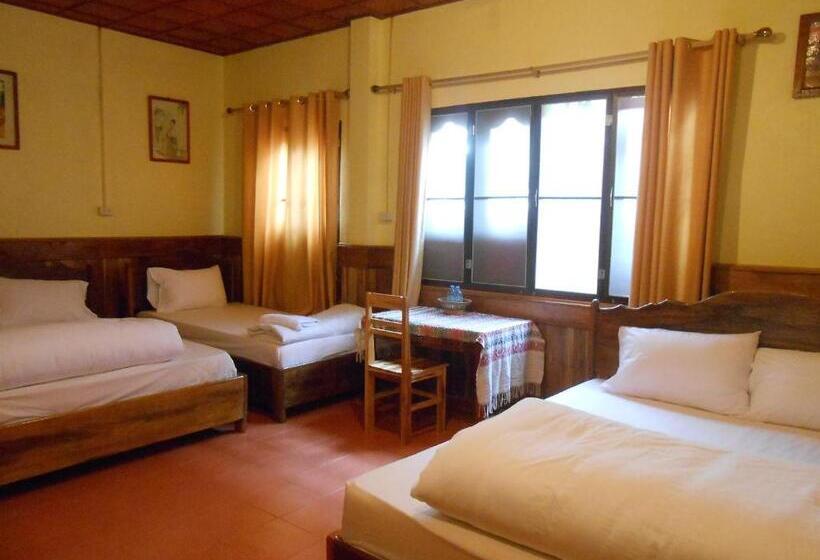 اتاق خانوادگی, Zuela Guesthouse