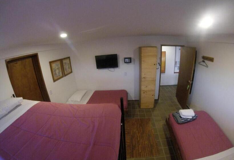 4인용 스탠다드 룸, Hostal De La 57