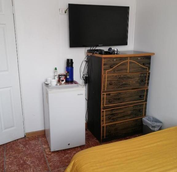 غرفة قياسية ثلاثية, Hostal Vicmar