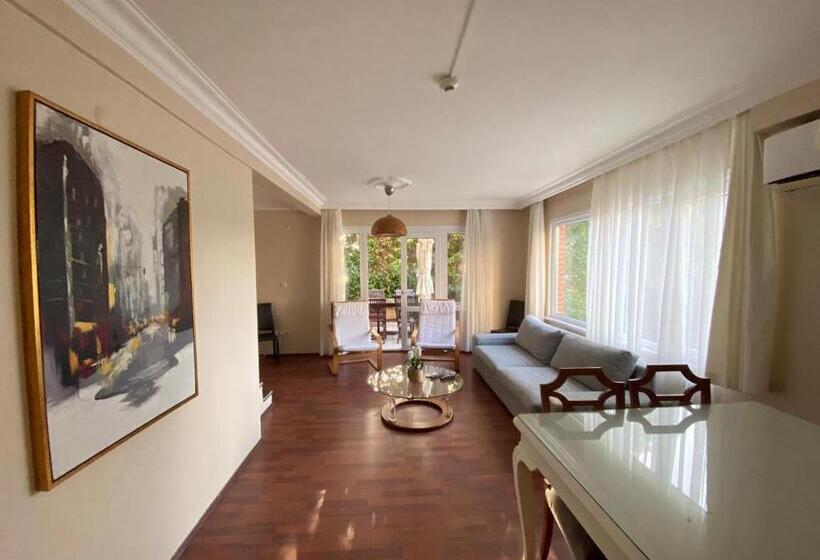 ویلای سوپریور 1 خوابه, Büyükada Apart Hotel   Karadağ Apart