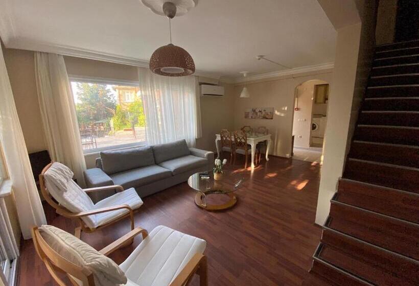 ویلای سوپریور 1 خوابه, Büyükada Apart Hotel   Karadağ Apart