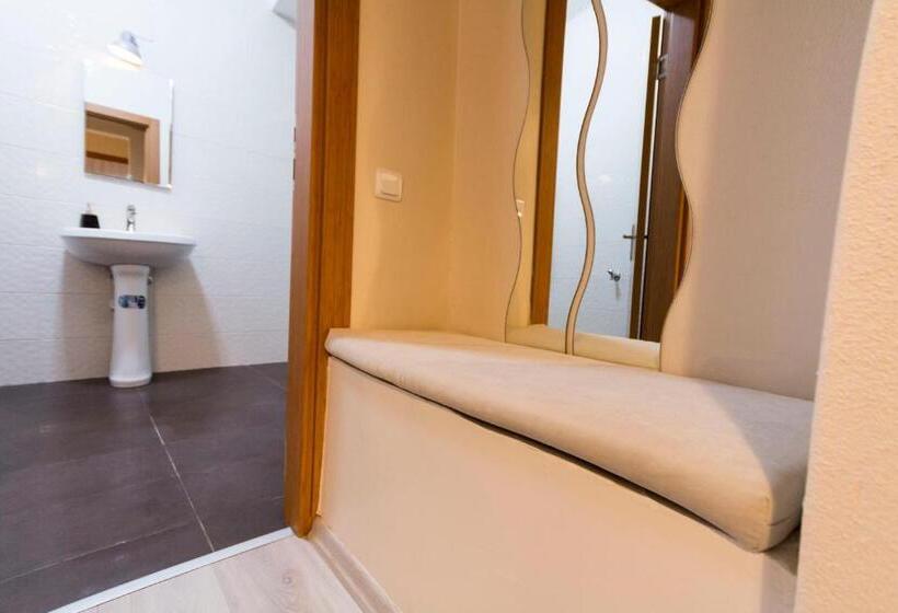 آپارتمان 1 خوابه با چشم‌انداز باغ, Büyükada Apart Hotel   Karadağ Apart