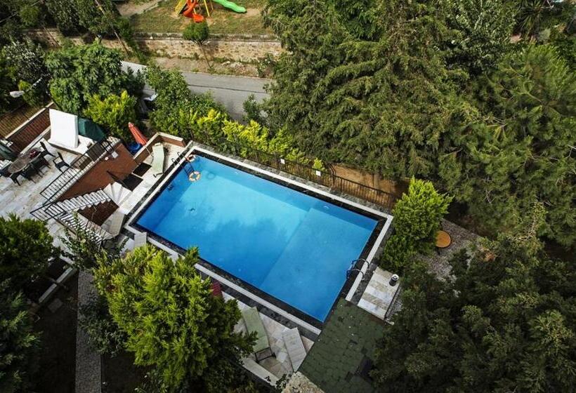 آپارتمان لوکس 1 خوابه, Büyükada Apart Hotel   Karadağ Apart