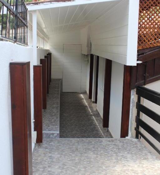 آپارتمان 1 خوابه با چشم‌انداز استخر, Büyükada Apart Hotel   Karadağ Apart