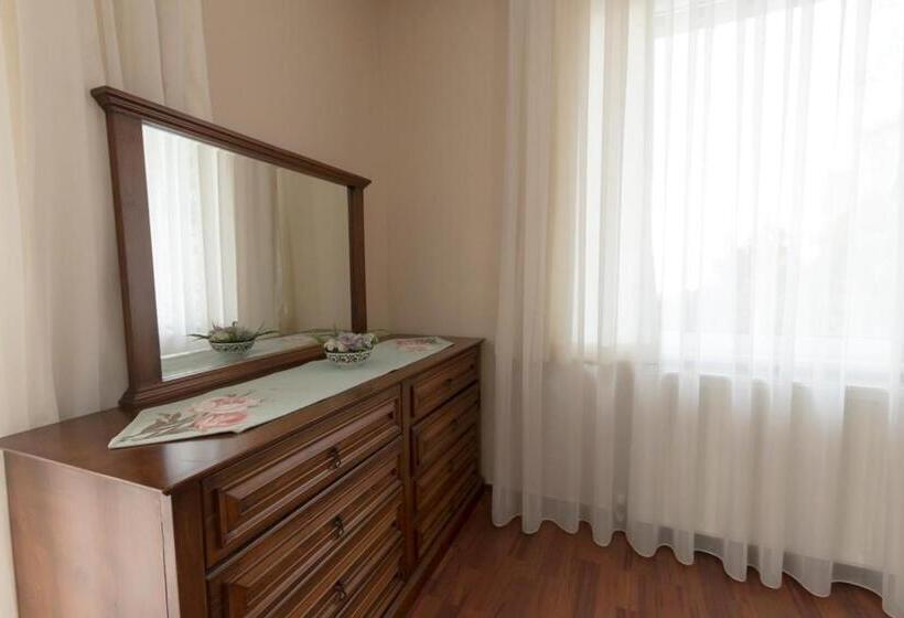 ویلای سوپریور 1 خوابه, Büyükada Apart Hotel   Karadağ Apart