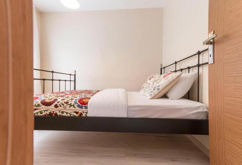آپارتمان لوکس 1 خوابه, Büyükada Apart Hotel   Karadağ Apart