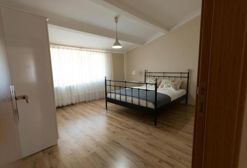 آپارتمان 1 خوابه با چشم‌انداز دریا, Büyükada Apart Hotel   Karadağ Apart