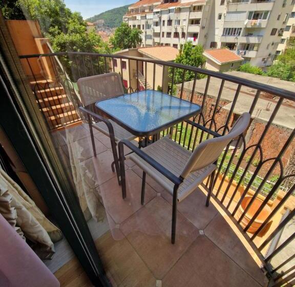 اتاق لوکس با بالکن, Guest House Damjana