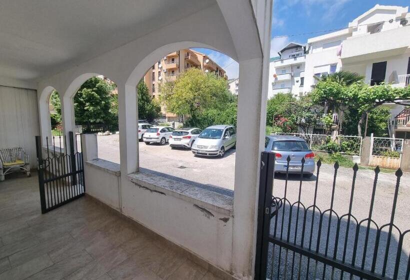آپارتمان 1 خوابه با تراس, Guest House Damjana