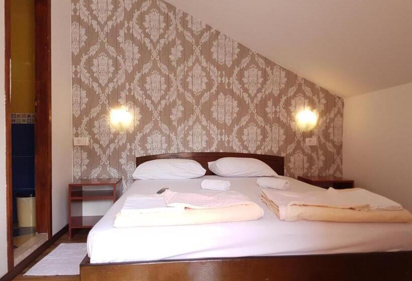 اتاق استاندارد با بالکن, Guest House Damjana