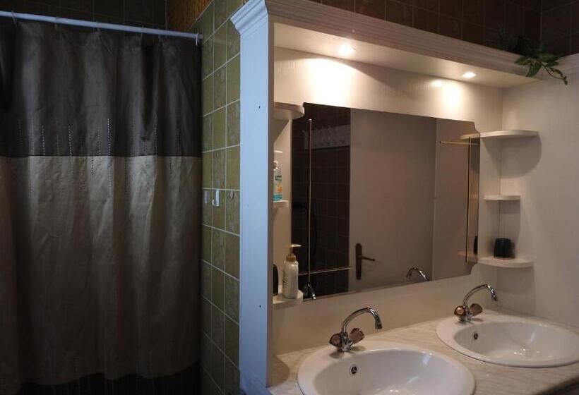 آپارتمان 1 خوابه با بالکن, Haus Gizella