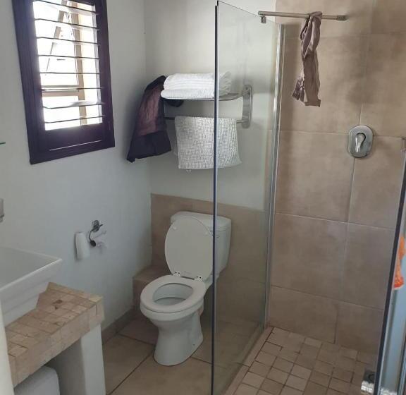 اتاق استاندارد, Onse Khaya Lodging And Conferencing
