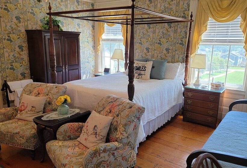 Классический Номер, Strong House Inn