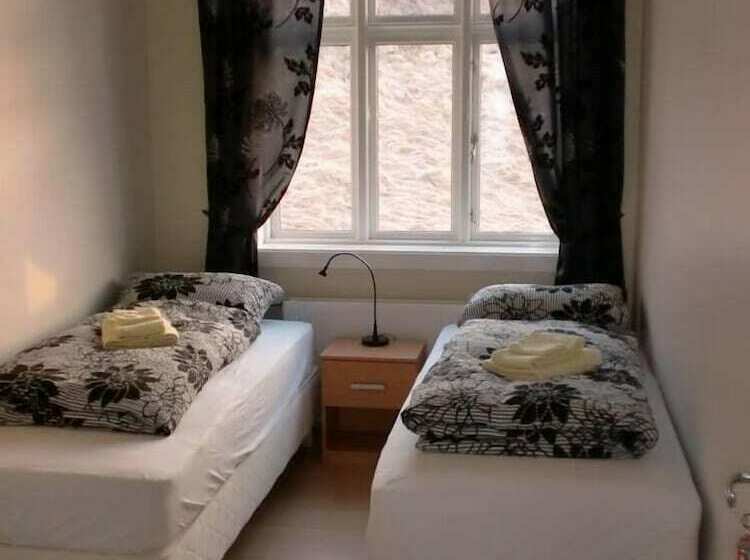 اتاق استاندارد با سرویس بهداشتی مشترک, Guesthouse Tilraun
