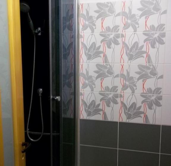 اتاق استاندارد سه نفره, Penzion Apartmány Zlín