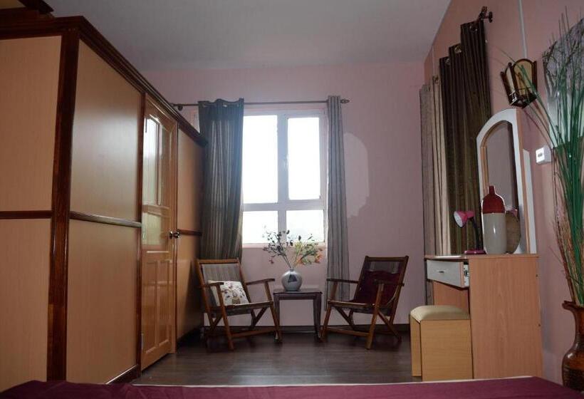 اتاق لوکس با بالکن, Villa La Romance Kreol