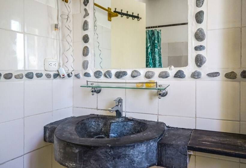 استودیوی استاندارد با چشم‌انداز دریا, B&b Aparthotel La Isleta