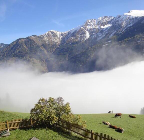 آپارتمان 2 خوابه با بالکن, Brandebengut