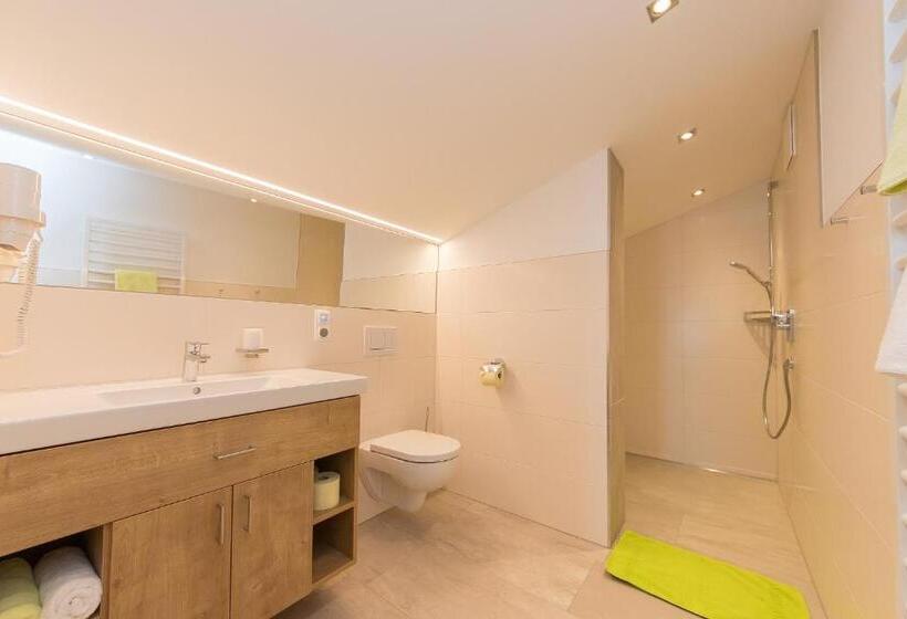 1 Bedroom Apartment Lake View, Hagerhof
