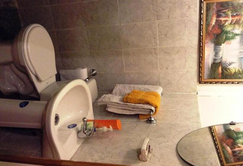 اتاق استاندارد, Hostel 1760