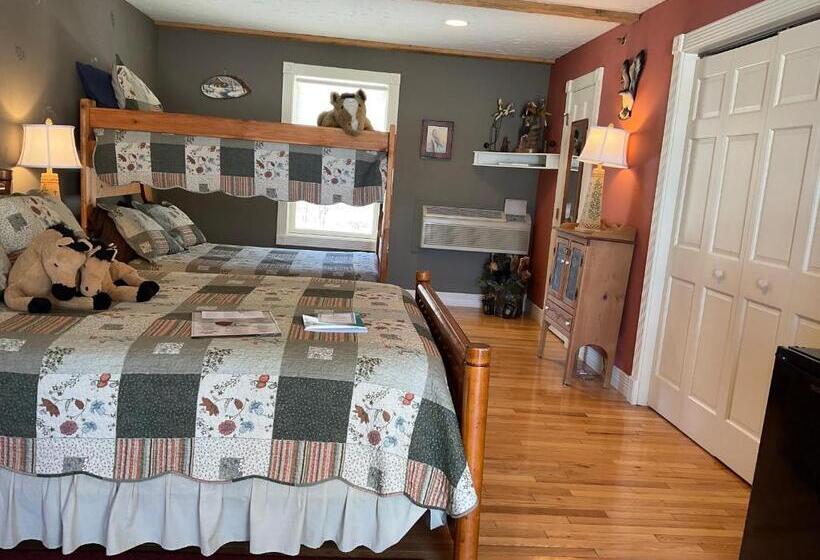 Четырехместный Номер Deluxe, Mountain Quest Inn