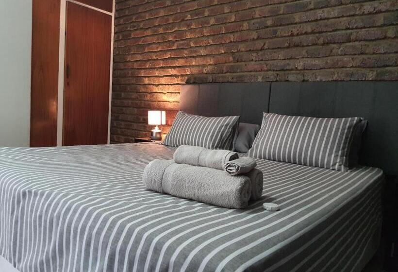 اتاق استاندارد, Housemartin Guest House
