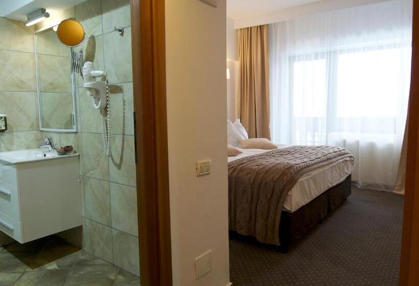 اتاق استاندارد با چشم‌انداز کوهستان, Pestera Wellness & Spa