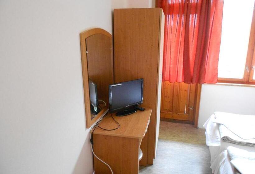 Номер Стандарт, Nelly Guest House