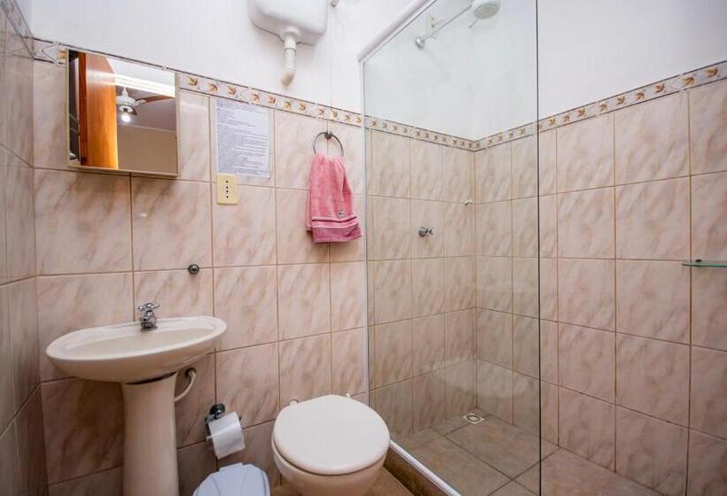 이코노이 4인룸, Pousada Quatro Estações Paraty