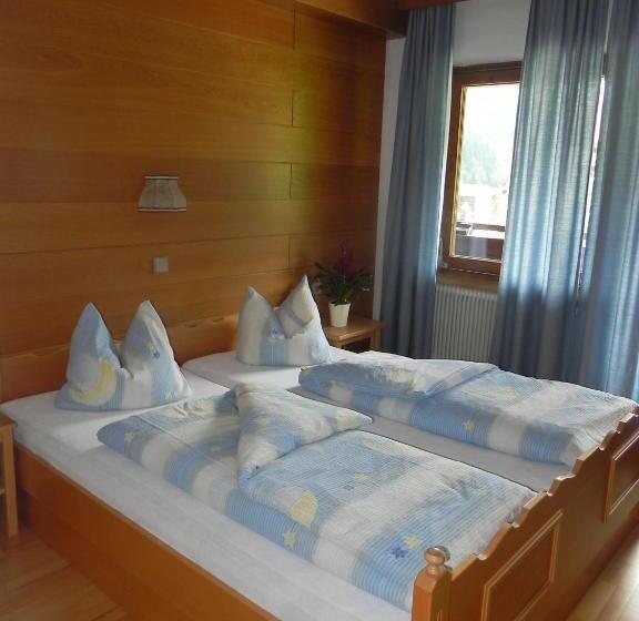 Номер Стандарт, Pension Schwaighof